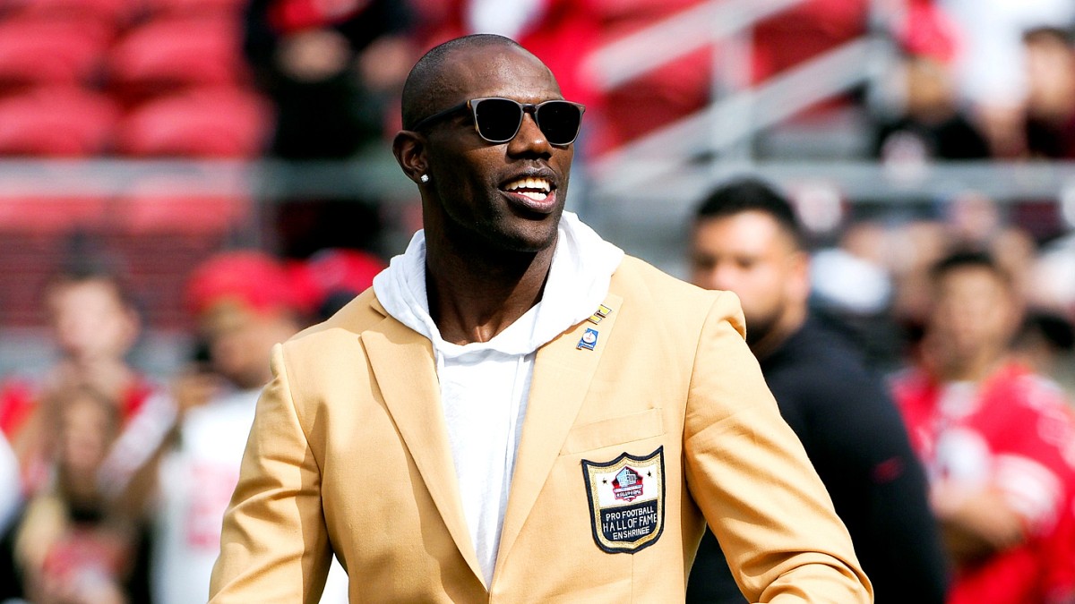 Terrell Owens to be inducted into the Edward J. DeBartolo Sr. 49ers ...