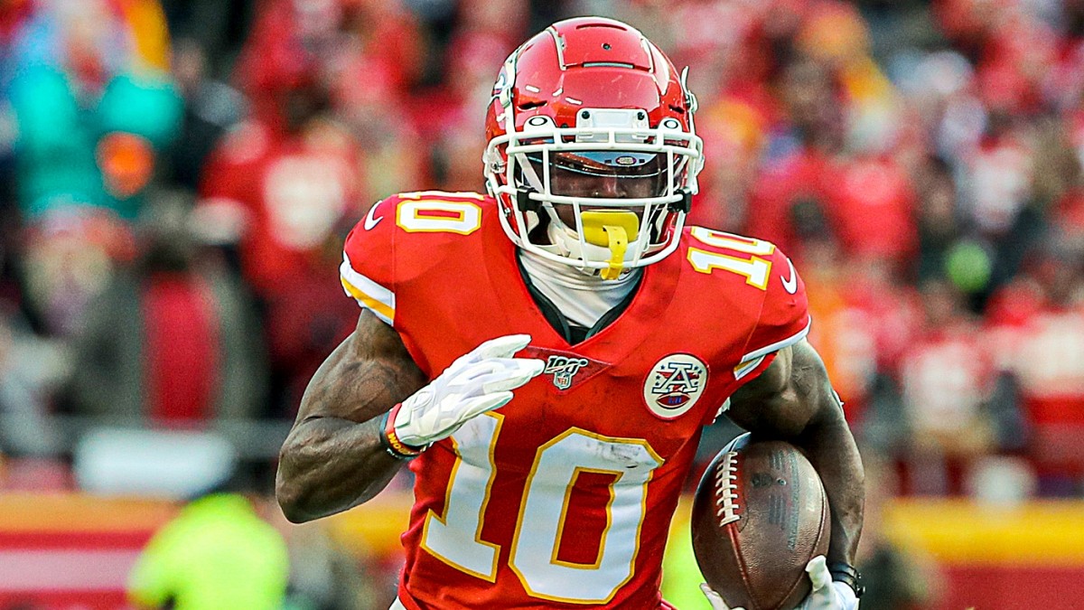 Super Bowl LIV: A Crazy Idea on How the 49ers Can Contain Tyreek Hill ...